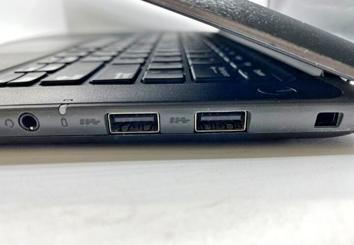 Dell Latitude 3380 13.3″ Laptop Intel Core i3-6006U 2.00GHZ 4GB RAM 128GB SSD