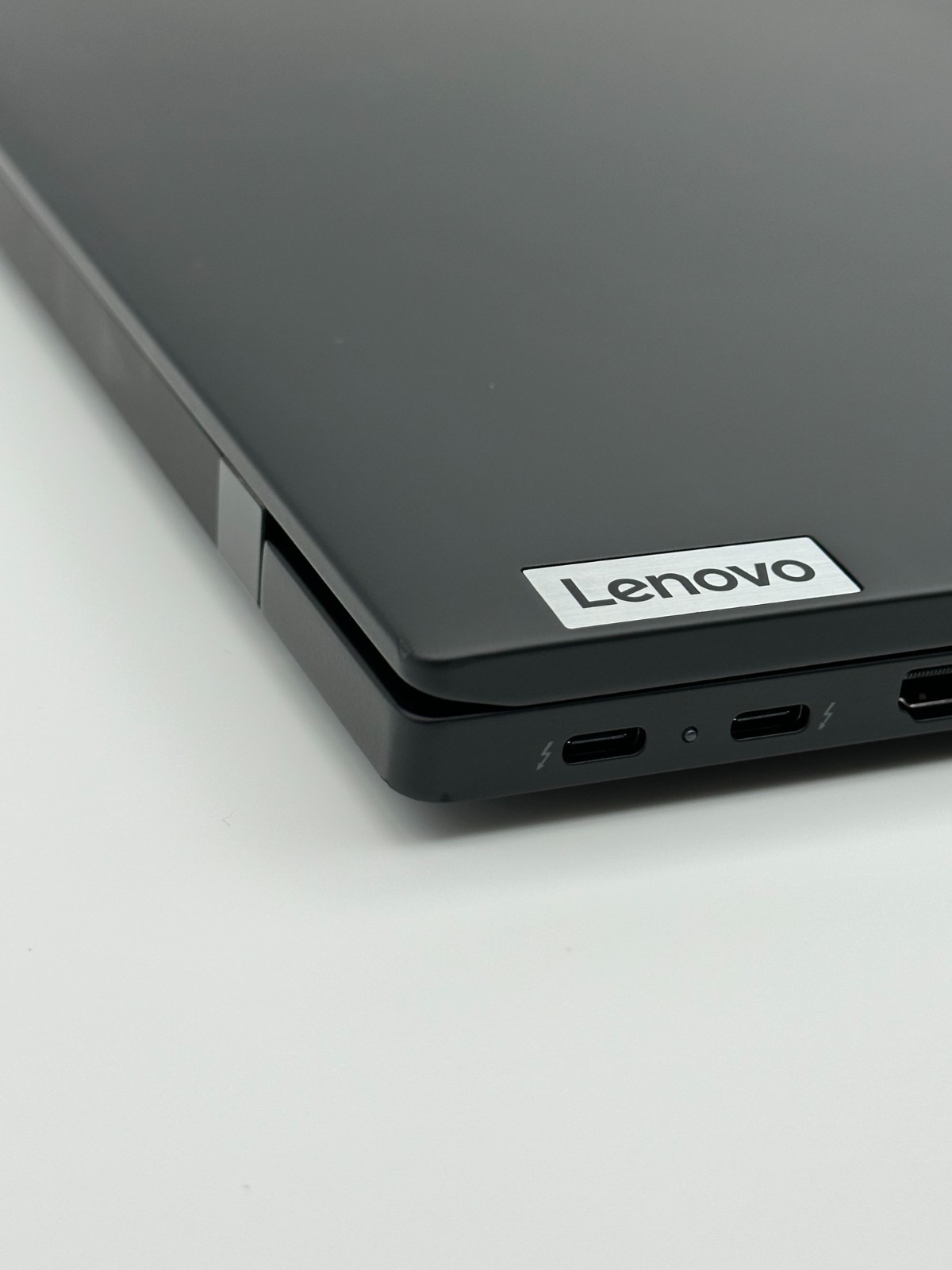 Lenovo ThinkPad T14s Gen 6 Ryzen AI 7 Pro 32GB RAM 1TB SSD