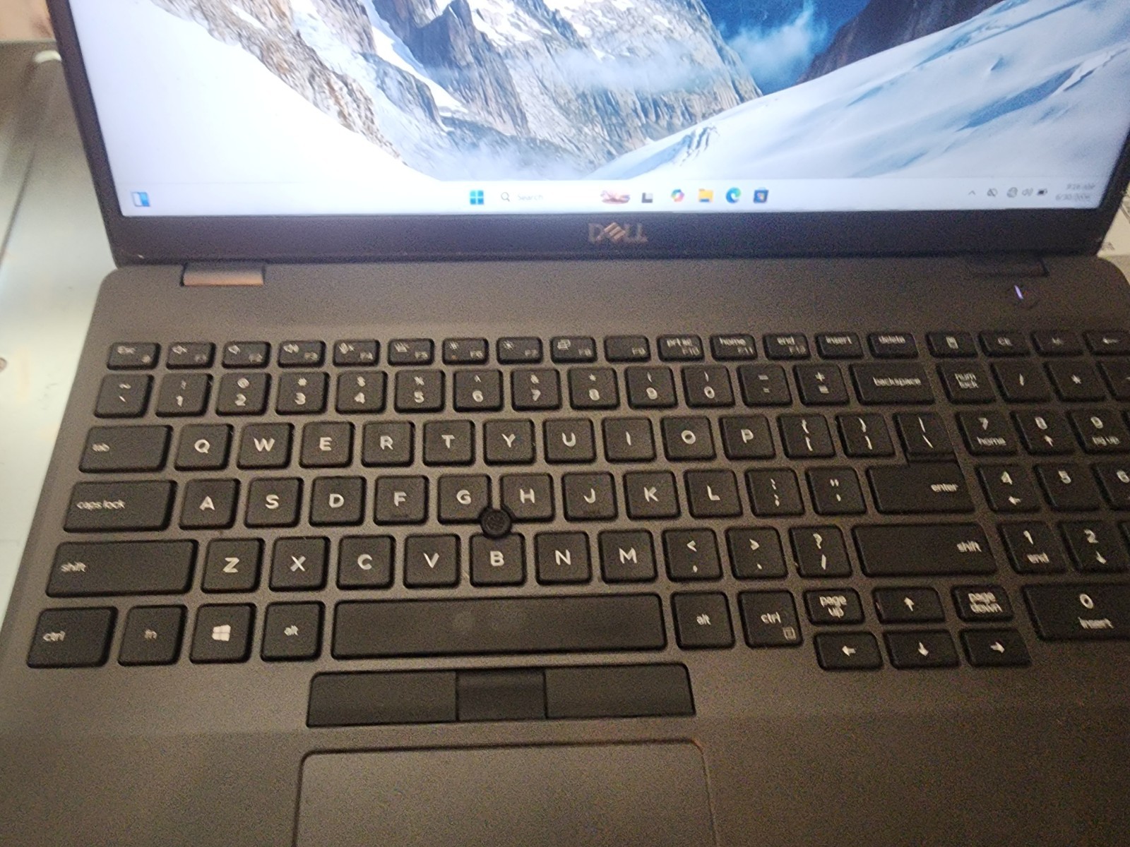Dell Latitude 5501 15.6 Black FHD i5-9400H 2.5GHz 16GB 256GB SSD Good