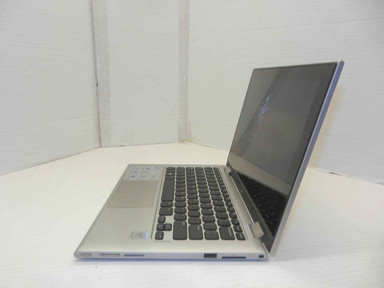 DELL INSPIRON 3147 PENTIUM N3540 FLEX 4GB RAM 500GB HDD WINDOWS 10