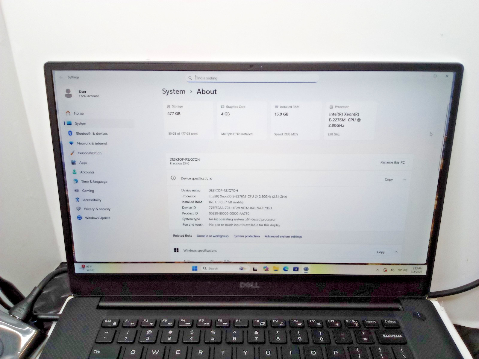 Dell Precision 5540 Intel XEON E-2276M 2.80GHz 16G Ram, 512 SSD Win 11. READ