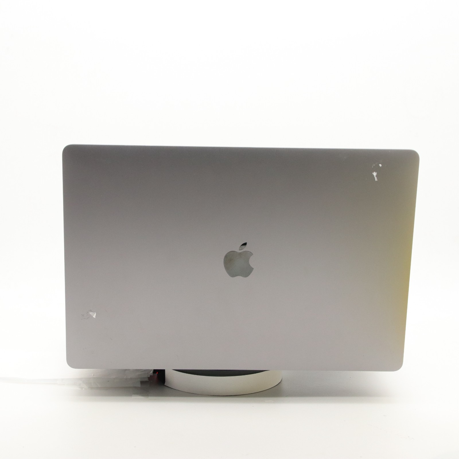 Apple MacBook Pro 16″ 2019 – i7 6-Core – Radeon 5300M 4GB- 16GB RAM – 512GB SSD