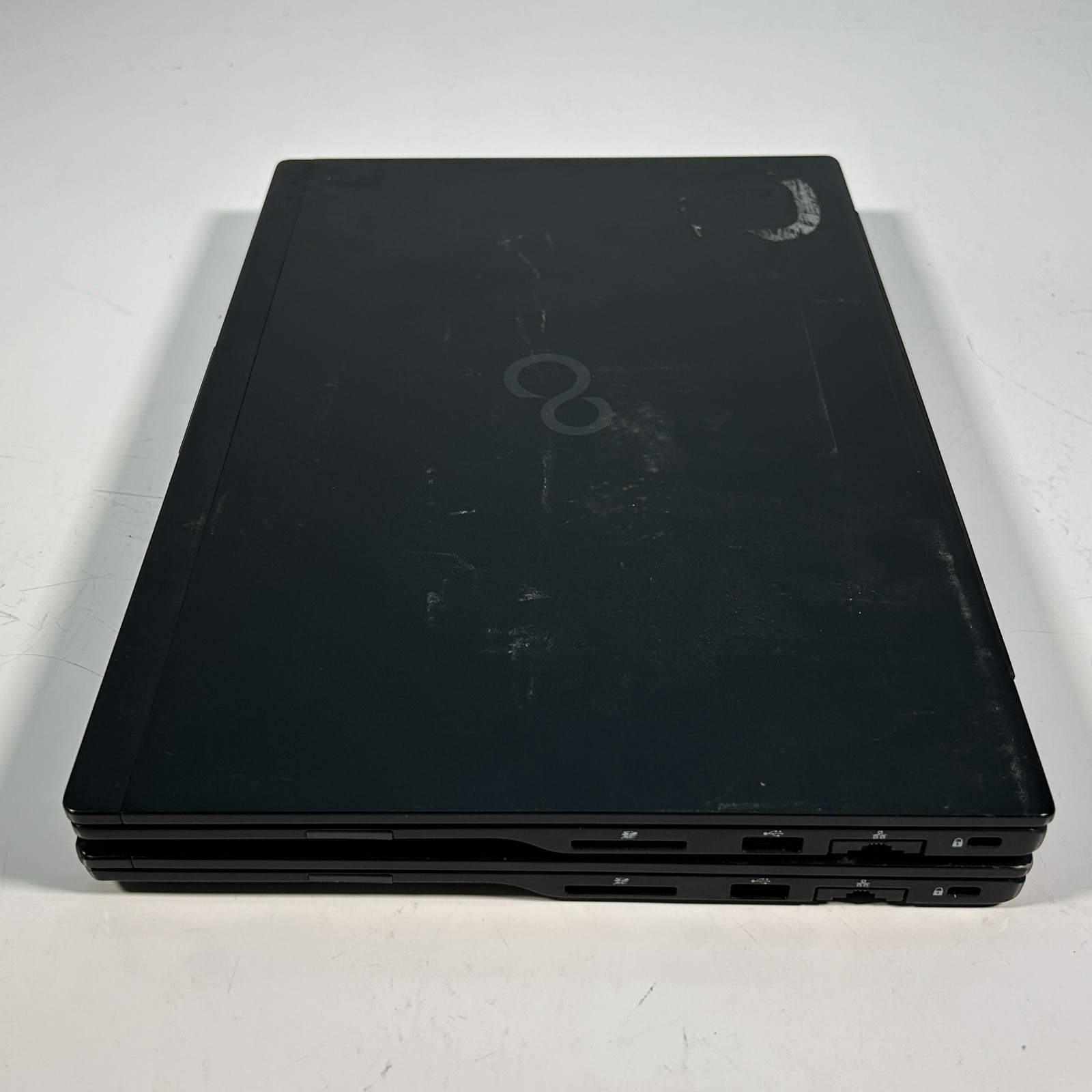Fujitsu LifeBook U939 Intel i5-8265U 16GB RAM 256GB NVMe NO OS Lot of 2 Read