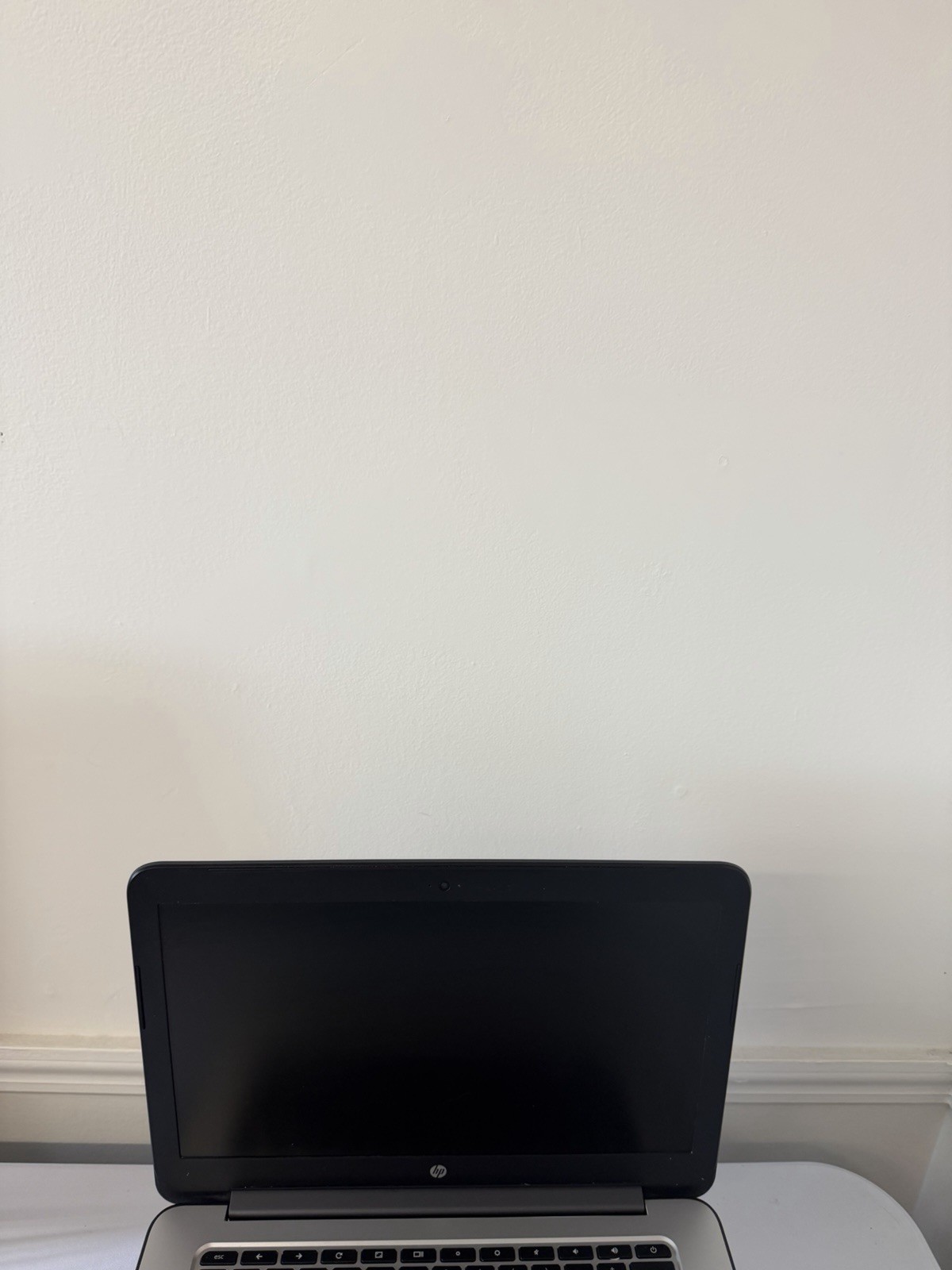 HP Chromebook 14 G4 Laptop – Good Screen – Intel Celeron N2840-RAM 4GB-Read Des
