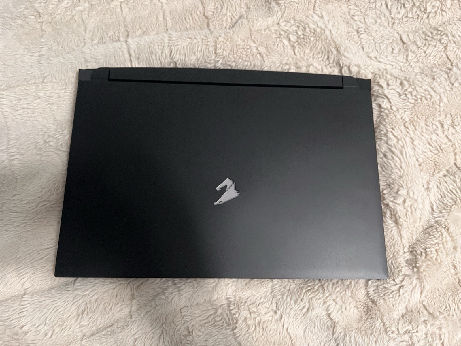 Gigabyte AORUS 15P 15.6″ Full HD 240Hz Gaming Notebook Computer – SKU#1570858