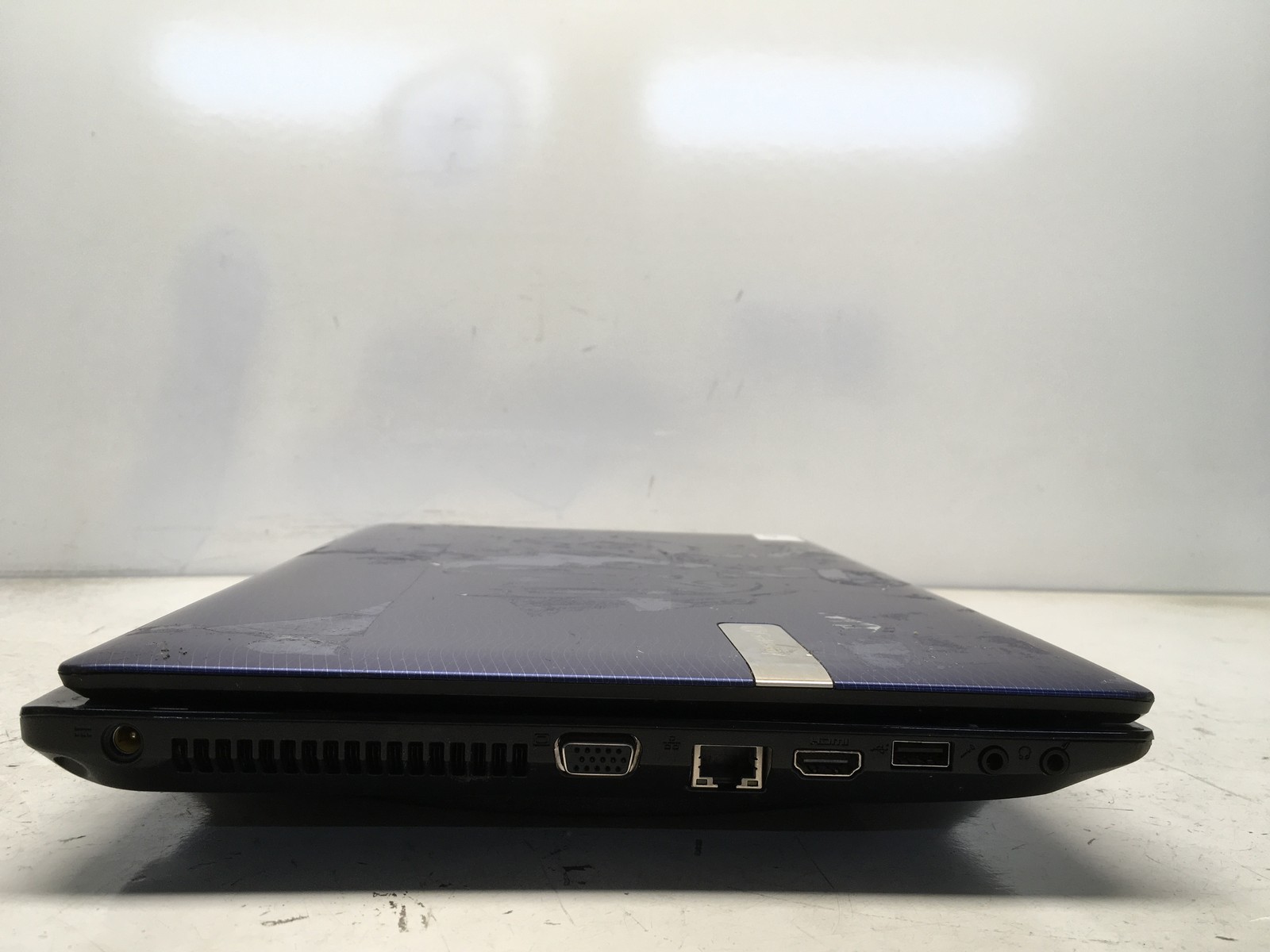Gateway NV53A52U AMD Turion II P540 2400MHz 4 GB NO HDD No Batt