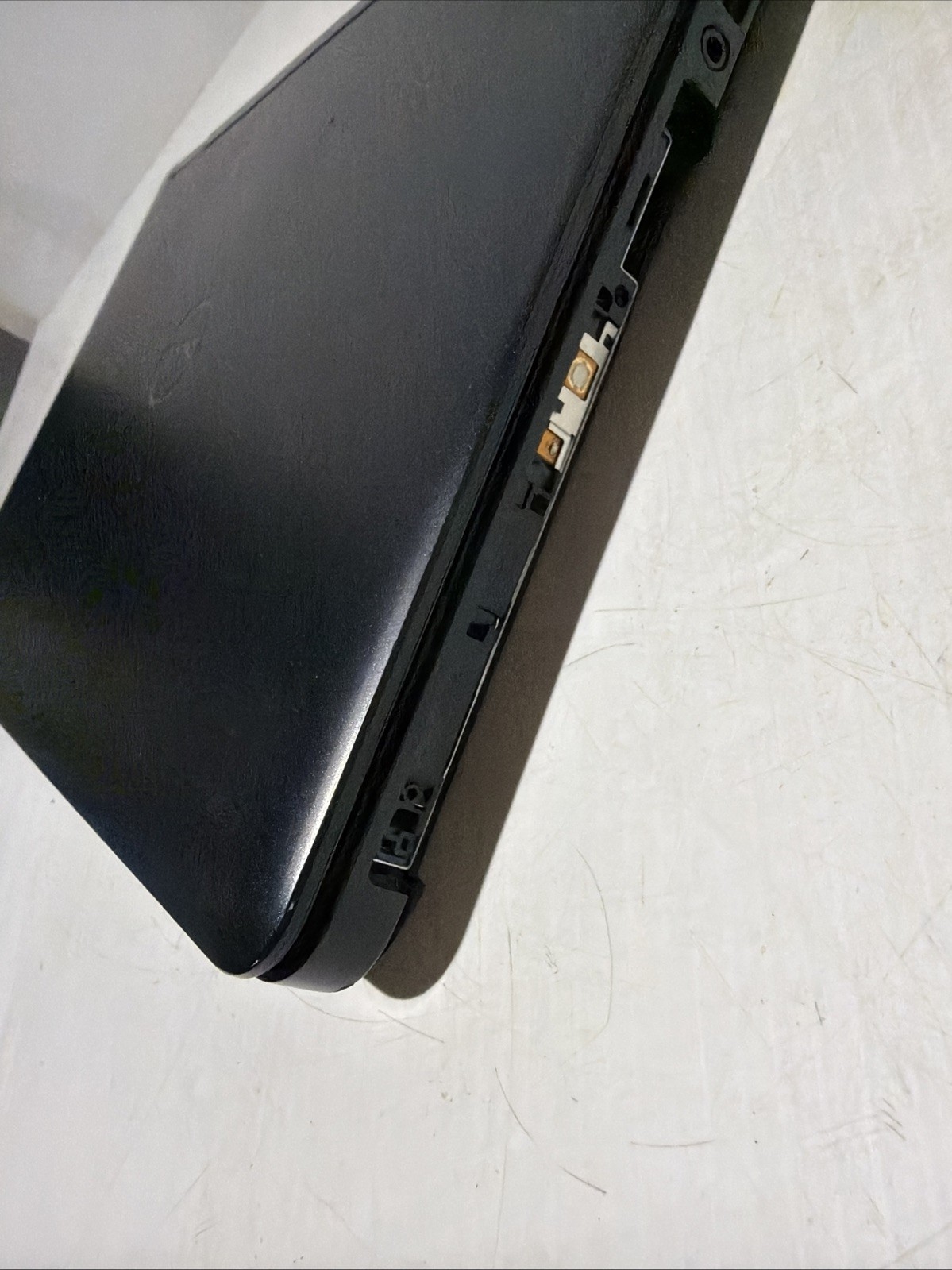 Dell Latitude E5440 14″ Laptop i5-4310U 4gb Ram No Drives Boots Bios No P/S