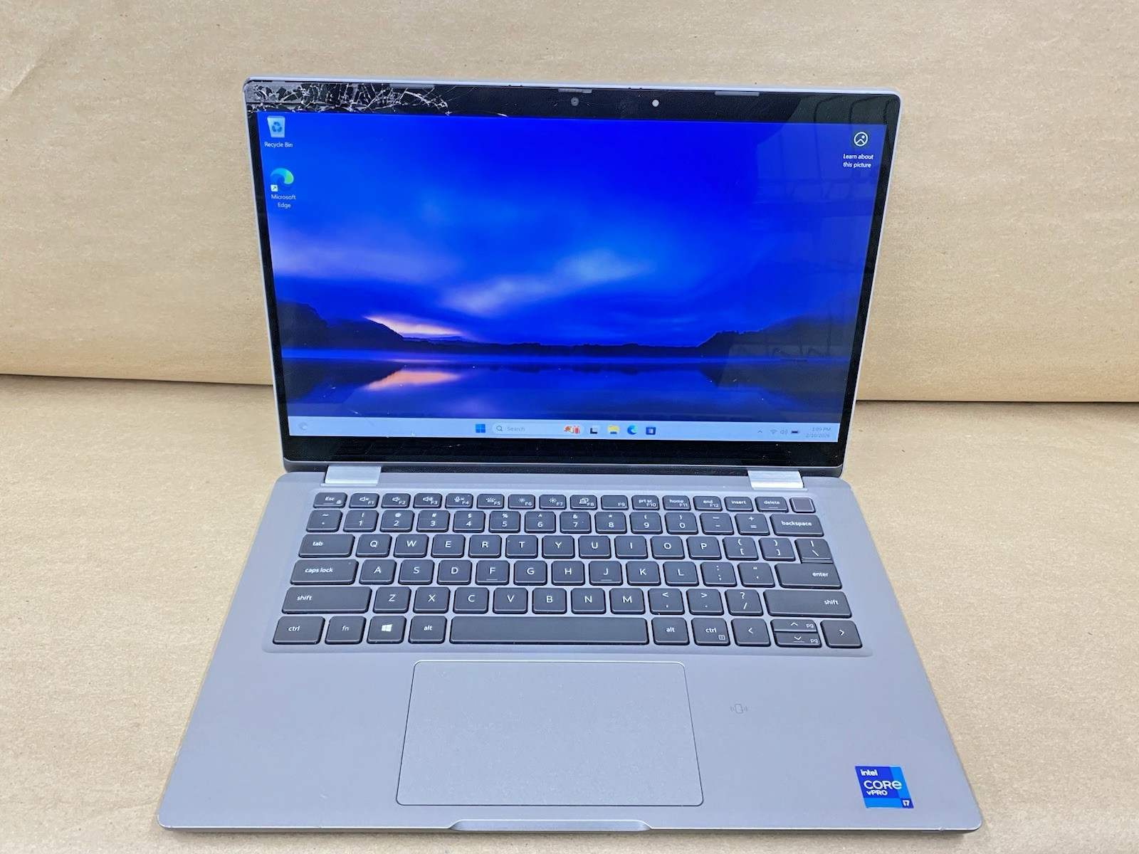 Dell Latitude 5320 – 13″ 1920×1080 – i7-1185G7 – 16GB – 256GB SSD – Win 11 Pro