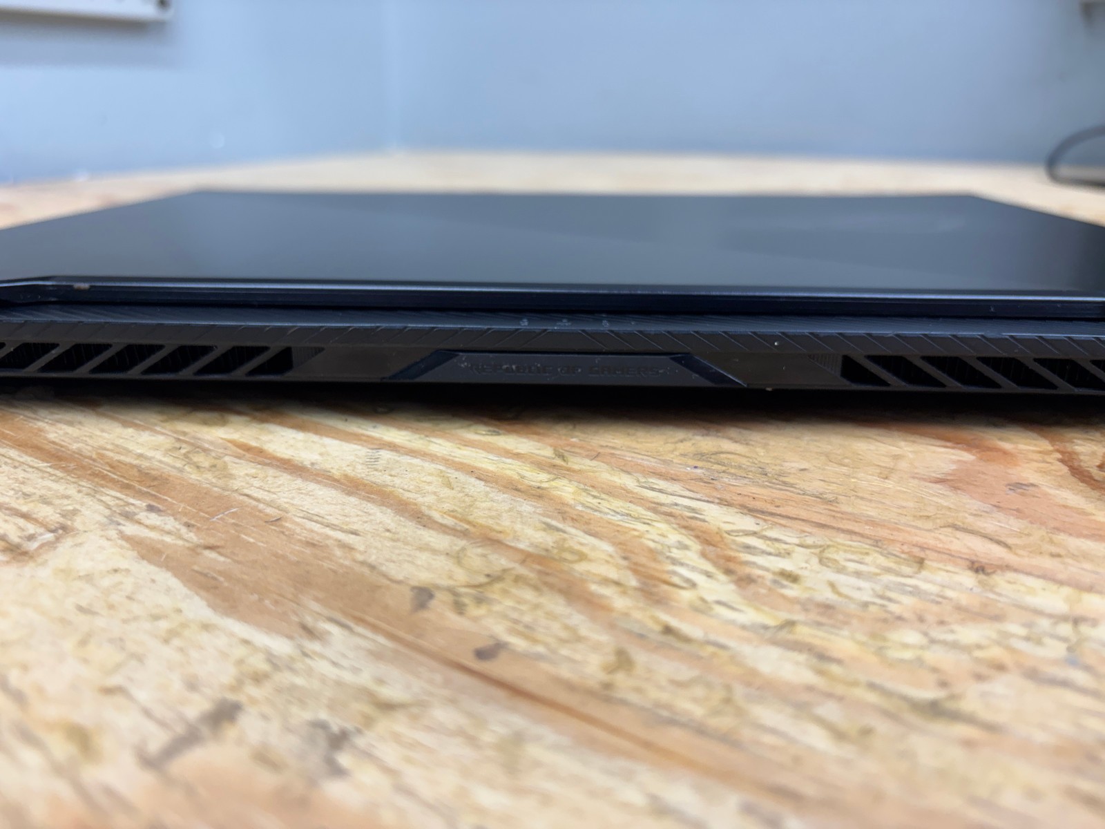 ASUS ROG Zephyrus G GA502DU 15.6 Ryzen 7 3750H GTX 1660Ti 16GB 512GB SSD Win11