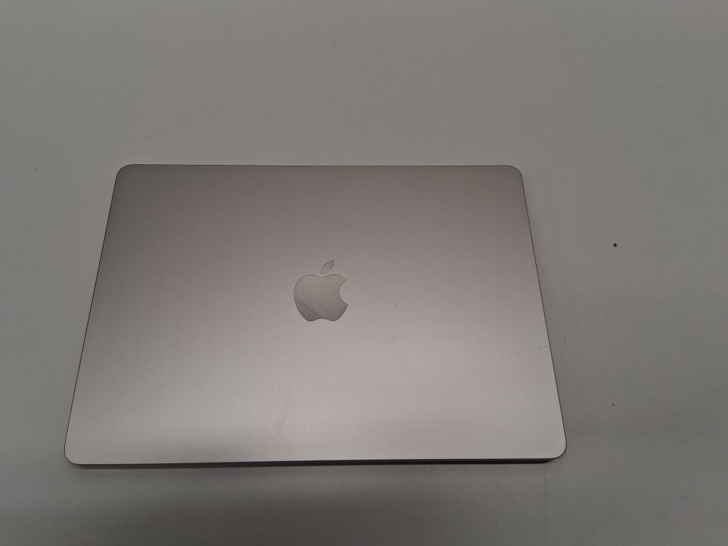 APPLE MACBOOK AIR A2681 (P06034982)