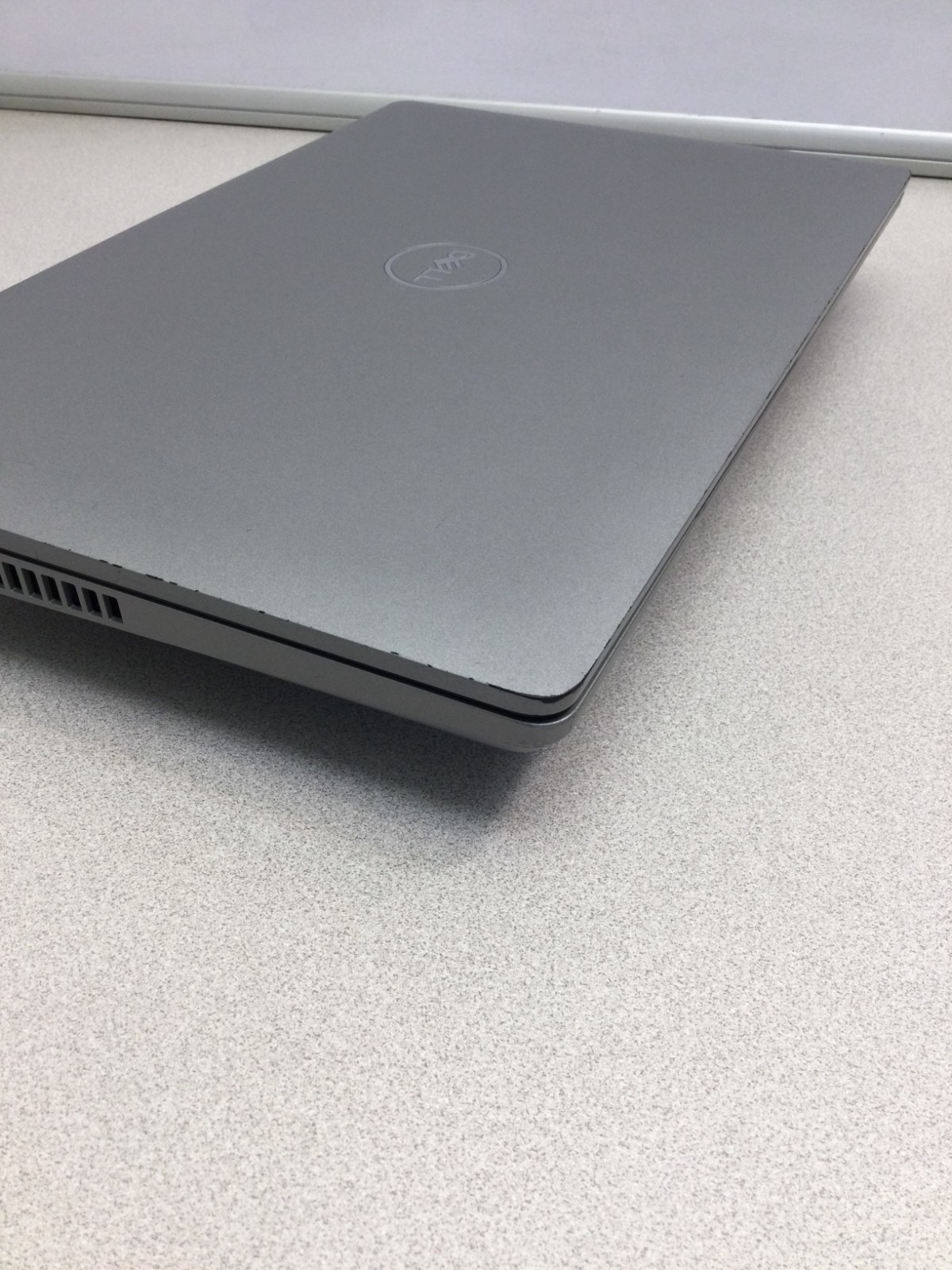 DELL latitude 5510 core i5 10th gen 1.60ghz 1`5.6” 8GB RAM 128GB SSD WIN 11 PRO