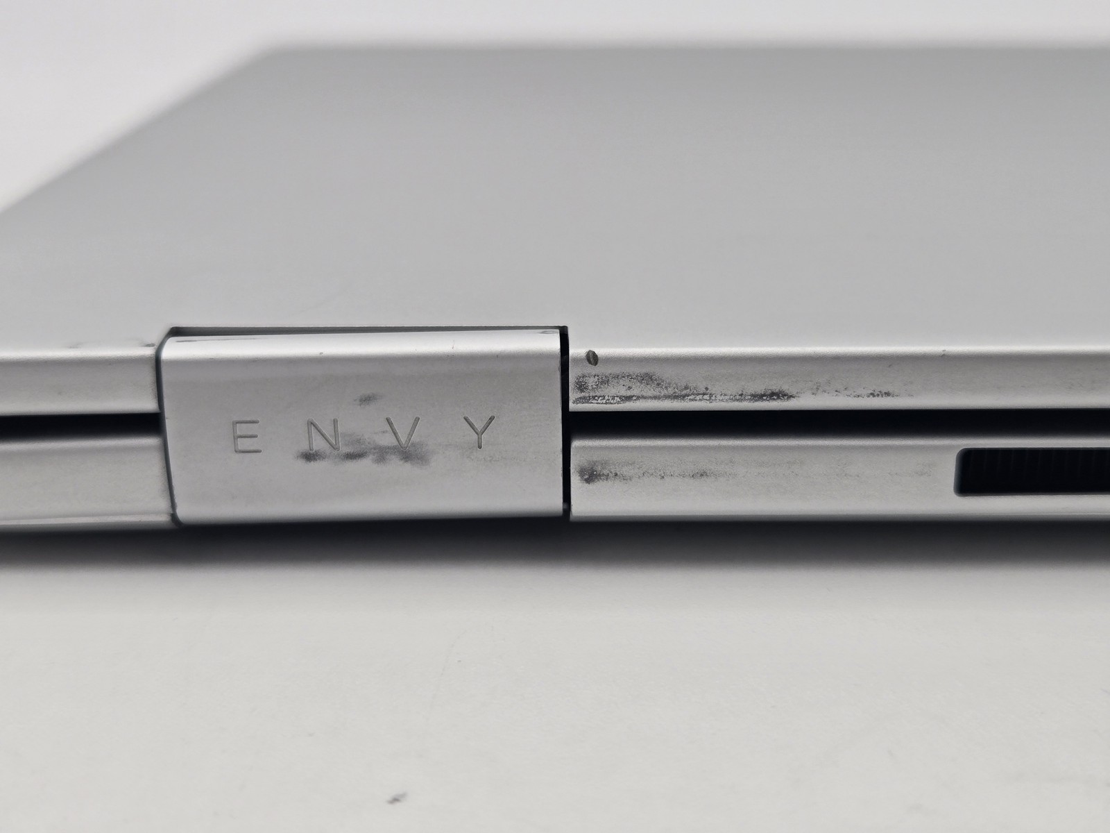 HP Envy x360 16 2-in-1 Core Ultra 7 155U 16GB 1TB SSD Touch Grade D