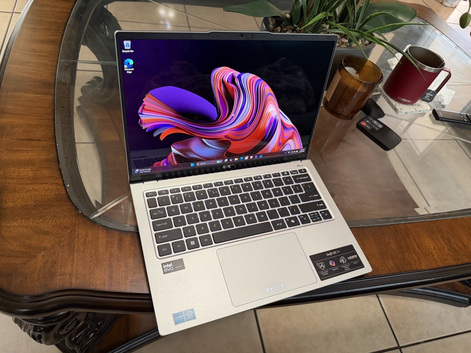 acer Swift Go 14 Intel Evo Thin & Light Laptop | 14″ OLED 2880 x 1800