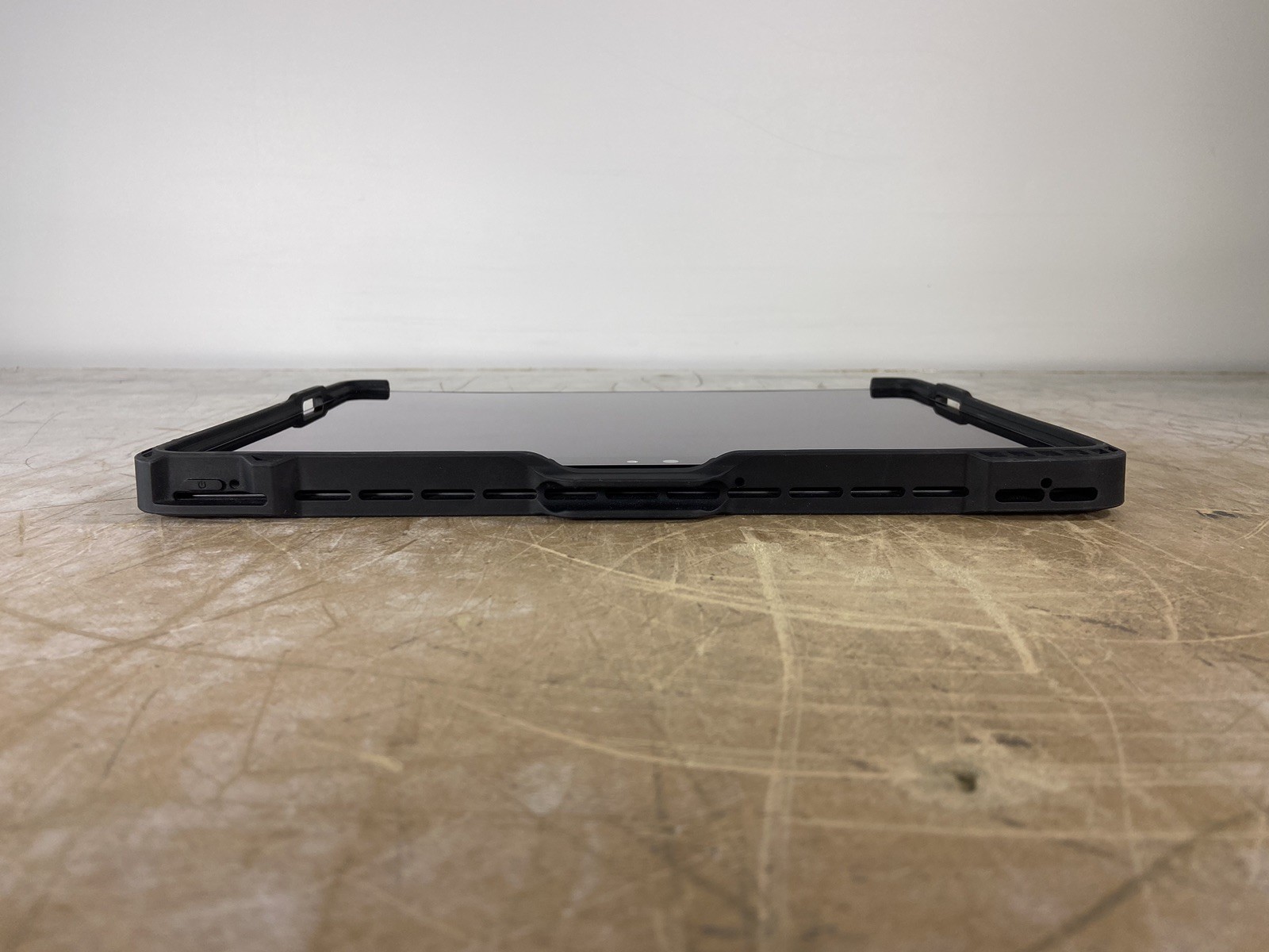 DELL LATITUDE 7210 2-IN-1 i5-10310U @ 1.70GHz, 8GB RAM, NO HDD/OS