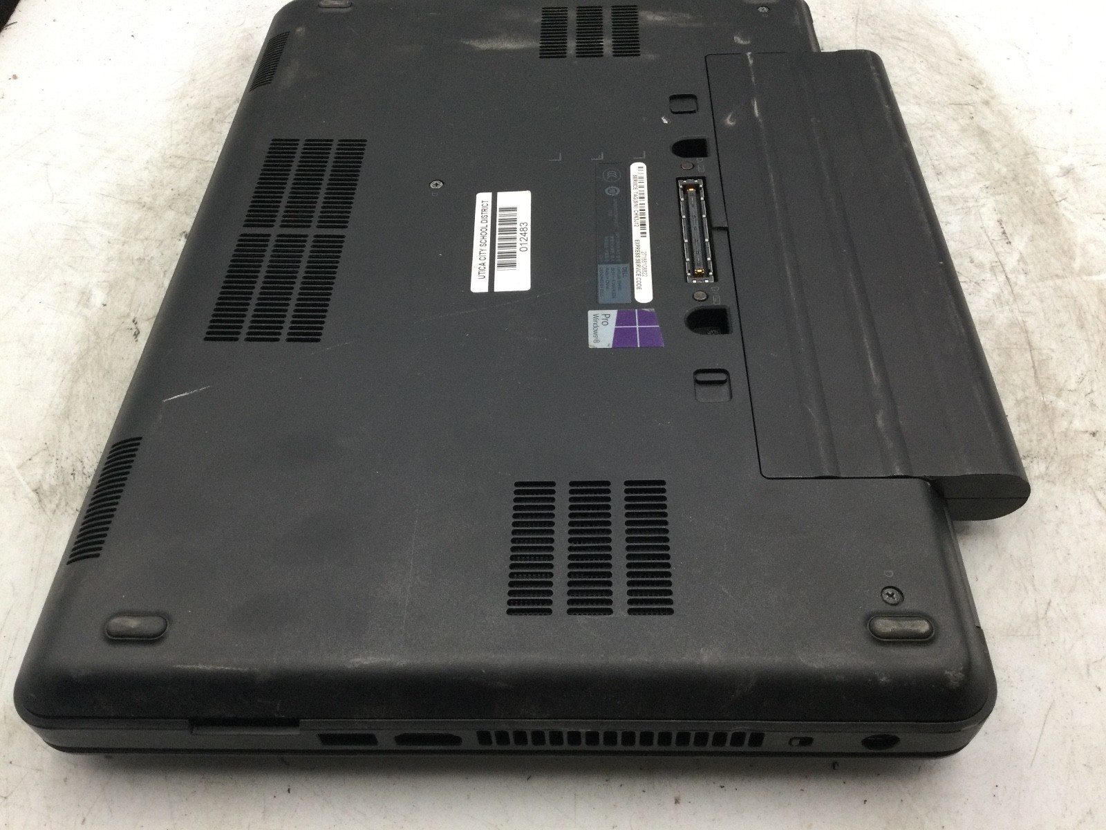 DELL LATITUDE E5440 – FOR PARTS – INTEL I5 – 4GB RAM – 14″ -READ DESCRIPTION -BB