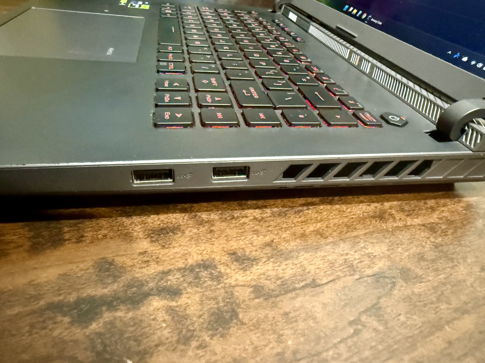 ASUS ROG Strix G16 i9 RTX 4070 2TB (64GB or 32GB RAM option) QHD+ 3ms