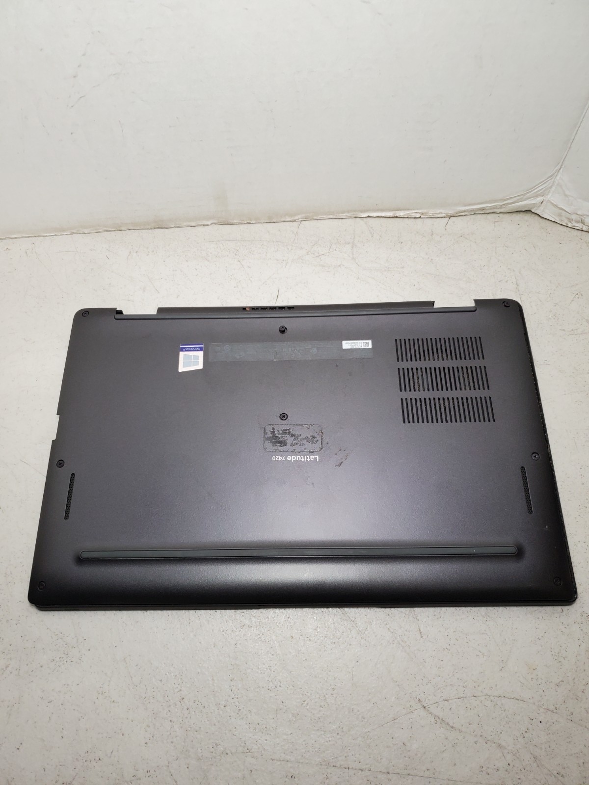 Dell Latitude 7420 14″ i5-1145G7 2.60GHz 16GB RAM No SSD/OS! NO LCD! BOOTS! #69