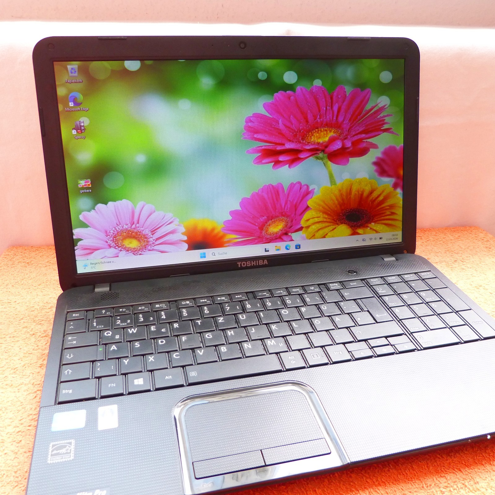 Toshiba C850 15″ HD l 16GB RAM NEW l SSD Windows 11 I HDMI DVDRW DTS SOUND