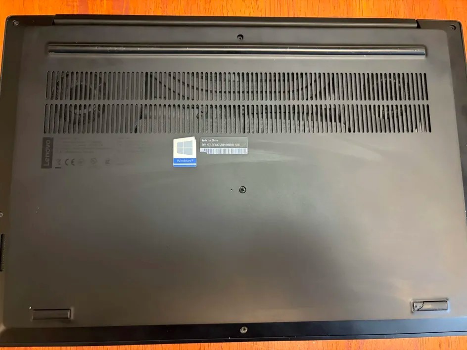 Lenovo ThinkPad P1 2nd Gen. Core-I7, Nvidia Quadro T2000, READ DESC, + CHARGER