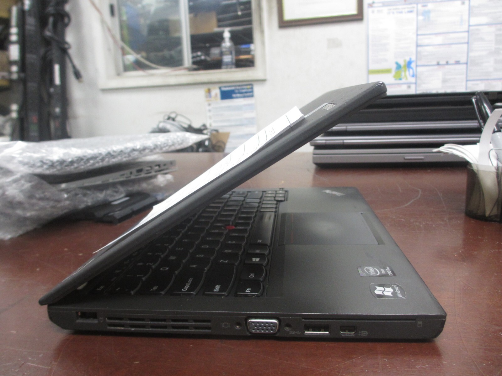 Lenovo ThinkPad X240 12.5″ 2.10Ghz i7-4600U 8GB 320GB WebCam Laptop [NO AC/OS]@@
