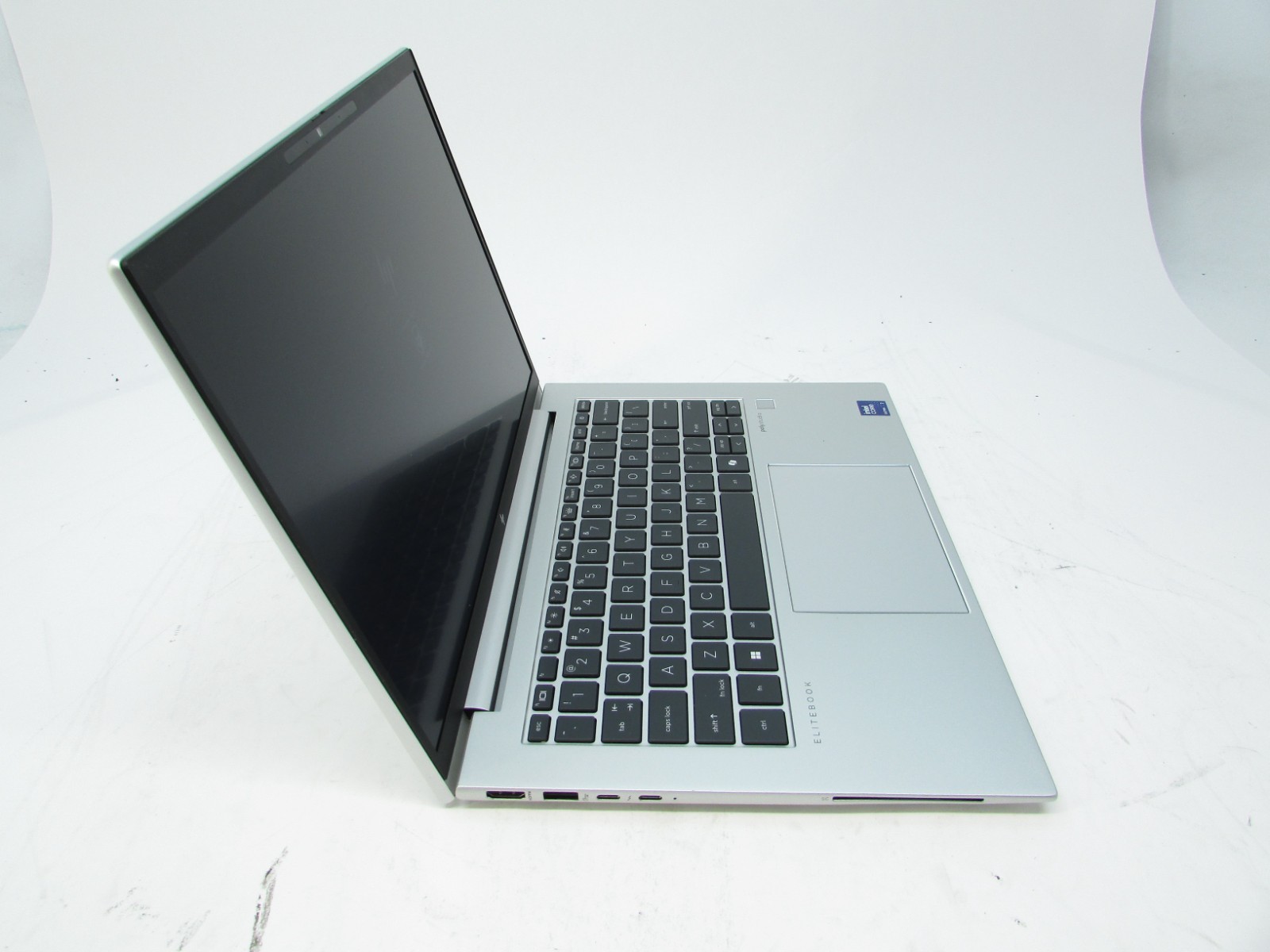 HP EliteBook 840 G11 14″ Ultra 7 165U 4.9GHz 16GB RAM 256GB Win 11 Home No AC