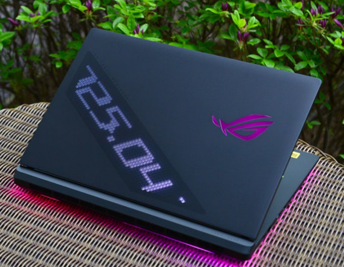 ASUS ROG Strix Scar 18 G835LW-SA045W / Win11 18″ RTX5080 Ultra9 32G/1TB Laptop