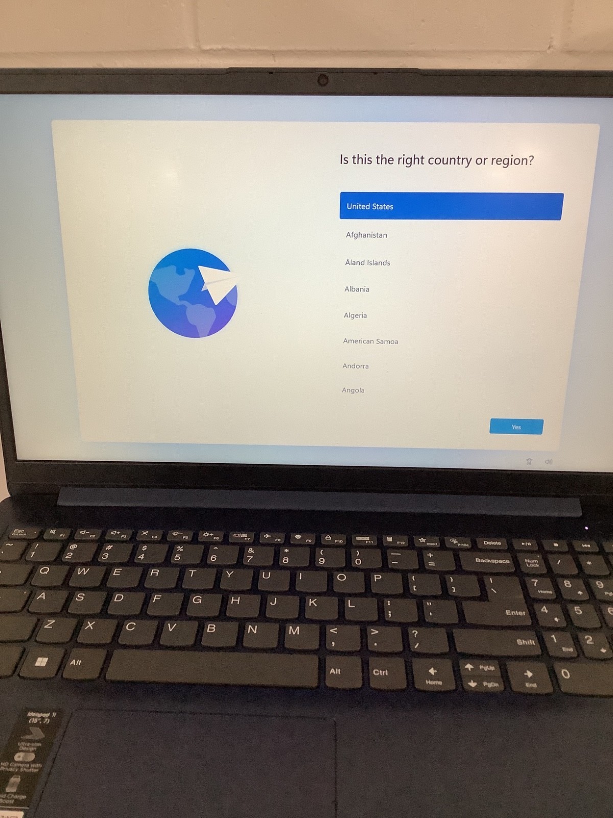 Lenovo IdeaPad 1i