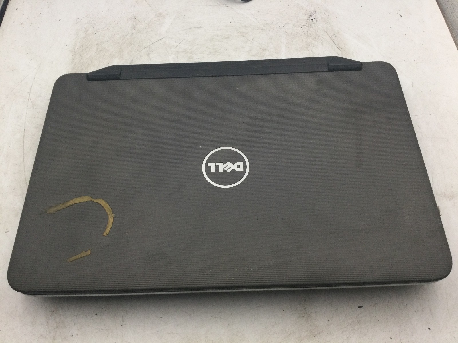 DELL VOSTRO 2520 – BOOTS TO BIOS – INTEL I3 2326M – NO RAM – READ DESC – BB