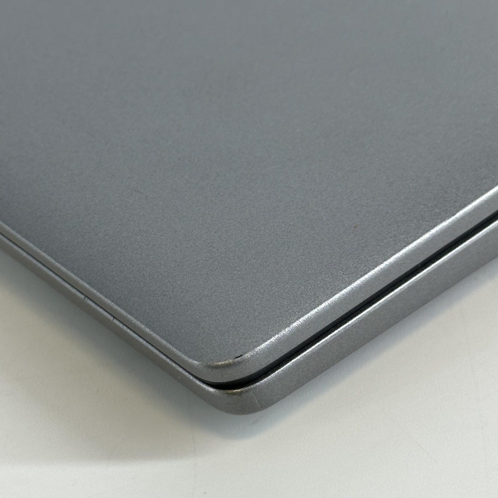 Dell Latitude 5450 14 FHD TOUCH 1.7 GHz Ultra 7 165U 32GB 512GB SSD Very Good