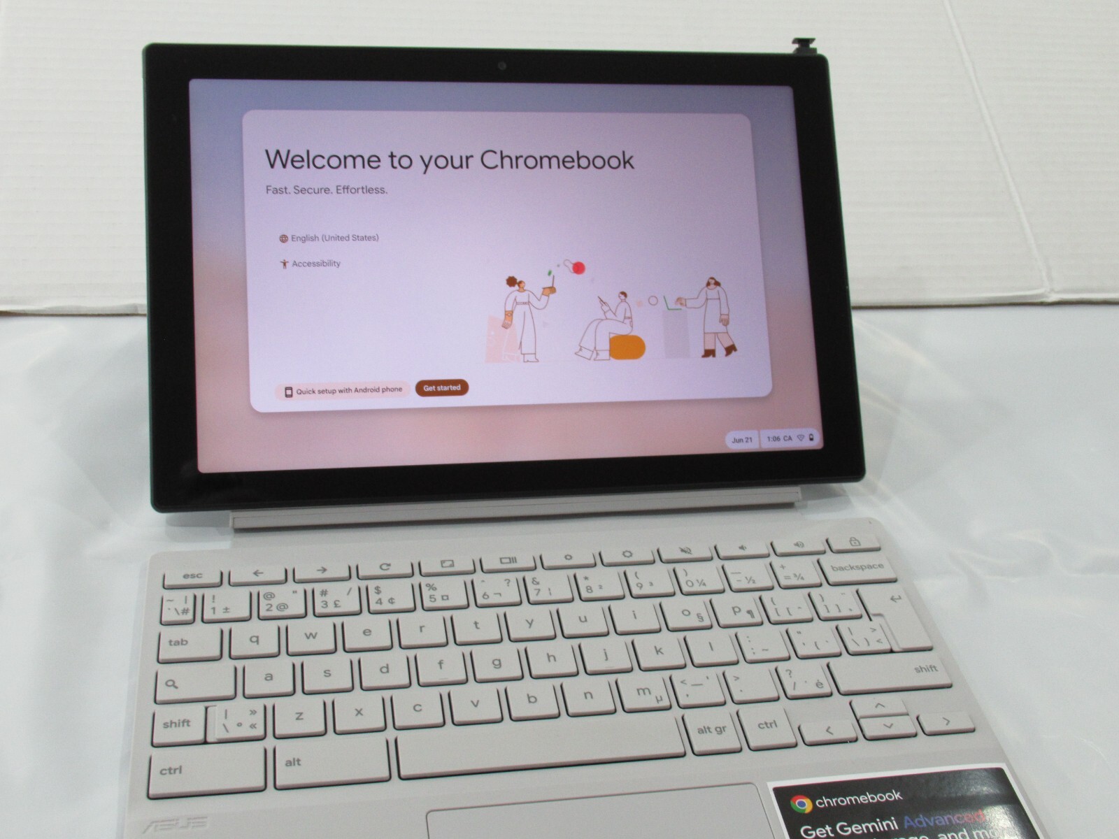 ASUS chrome book complete CM3001DM2 4gb ram 128ssd with ac and stylus