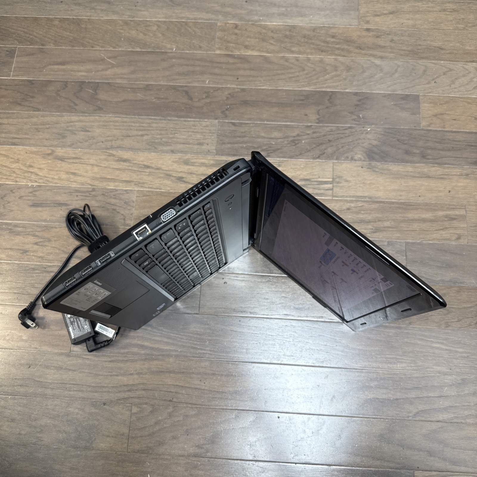LENOVO G570-4334 PINTIUM B940@2.0GHZ 4GB RAM 256GB SSD WINDOWS 10