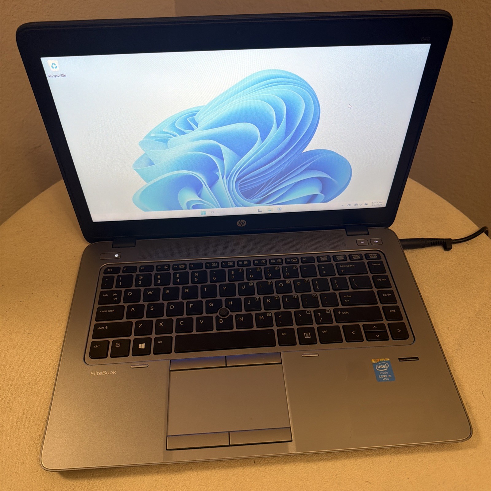 HP EliteBook 840 G2 Laptop intel i5-5300U 2.3GHz 16G Ram 256G SSD Windows 11 Pro