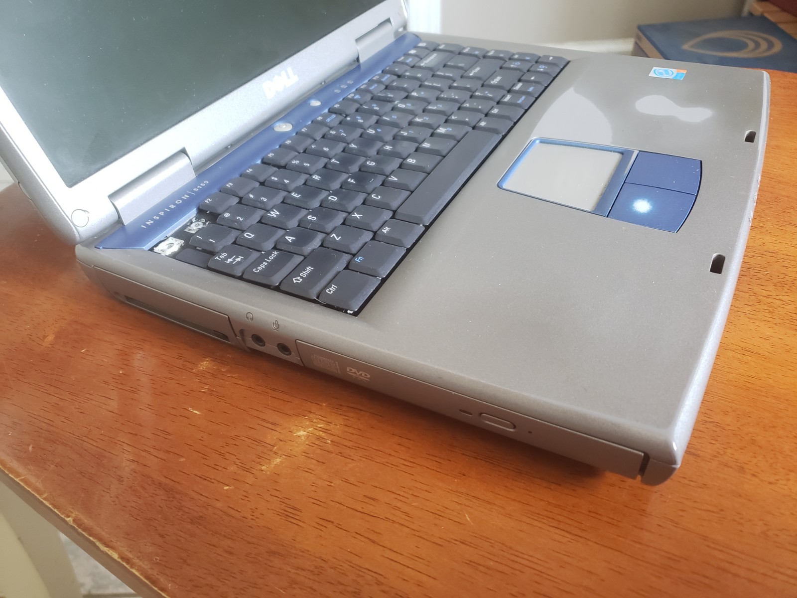 Vintage Blue Dell Inspiron 5150 Intel Pentium4 2.66ghz 512MB GeForce 20GB WinXP