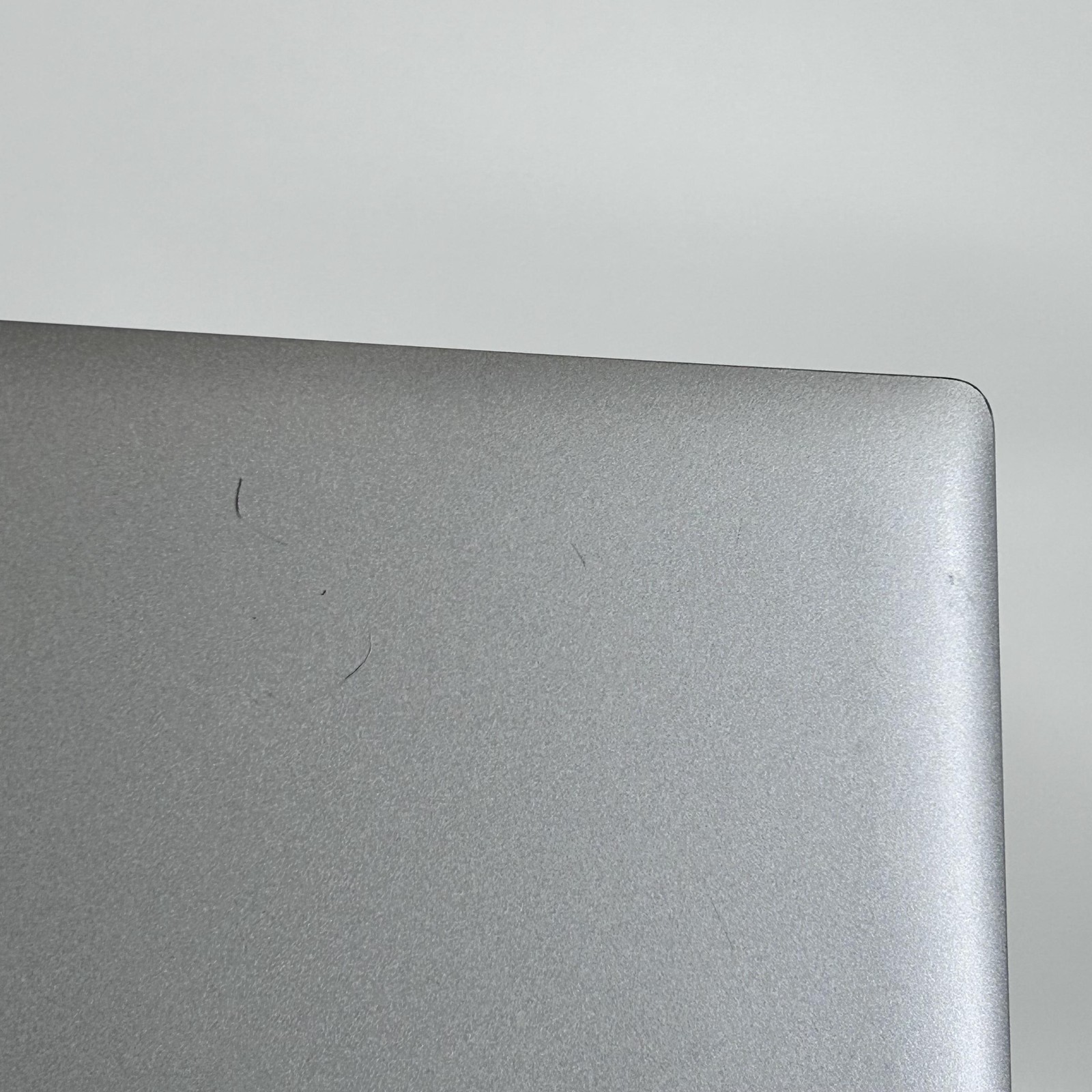 Dell Precision 3581 15.6 FHD 2.6 GHz i9-13900H 16GB 1TB SSD RTX 2000 Ada Good