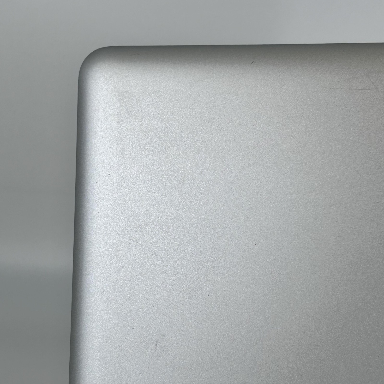 MacBook Pro 13 Mid 2012 Silver 2.5 GHz i5-3210M 4GB RAM 500GB HDD