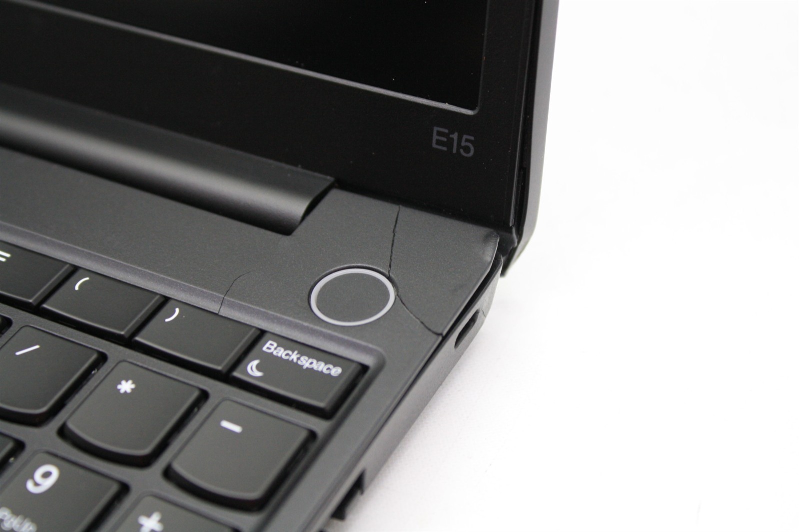 15.6″Lenovo ThinkPad E15 Gen 2 i5-1135G7 RAM 8GB NVMe 256GB/Cosmetic issue