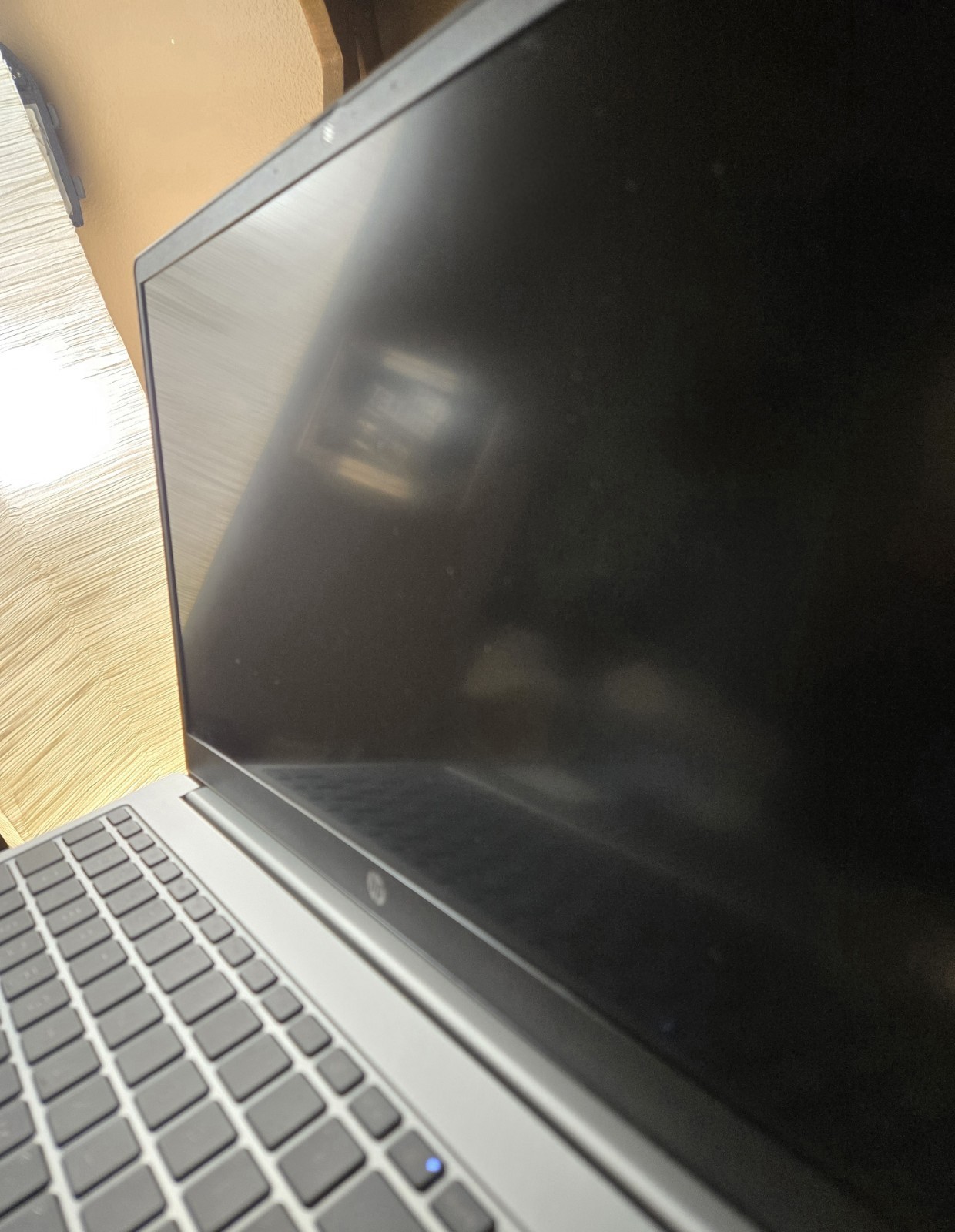 HP Laptop 15-FC0245DX 15.6″ Touch Laptop Ryzen 5 7520U 16GB RAM 256GB NVMe SSD