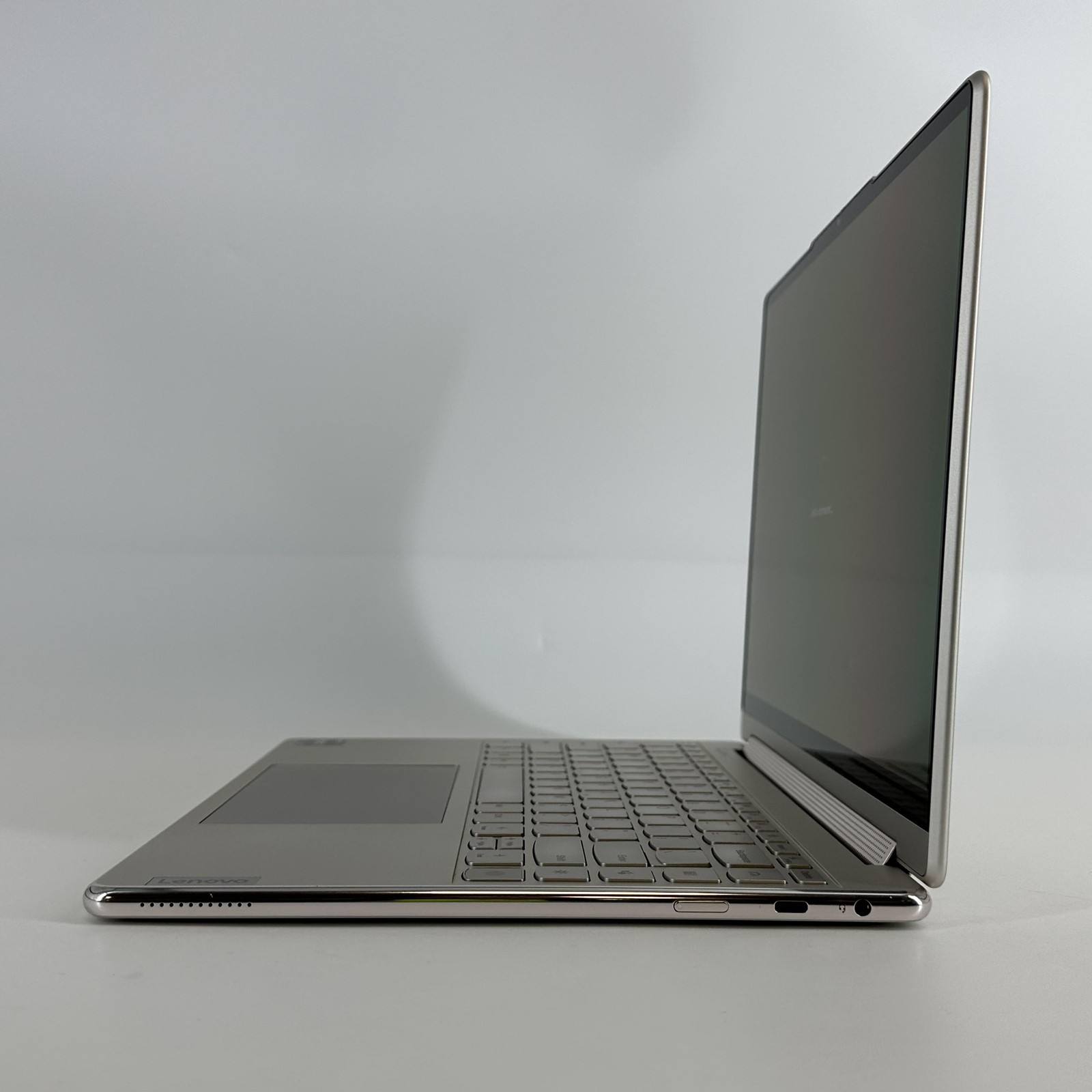 Lenovo Yoga 9i 14 Gray QHD+ TOUCH 2.1 GHz i7-1260P 16GB 512GB SSD Very Good