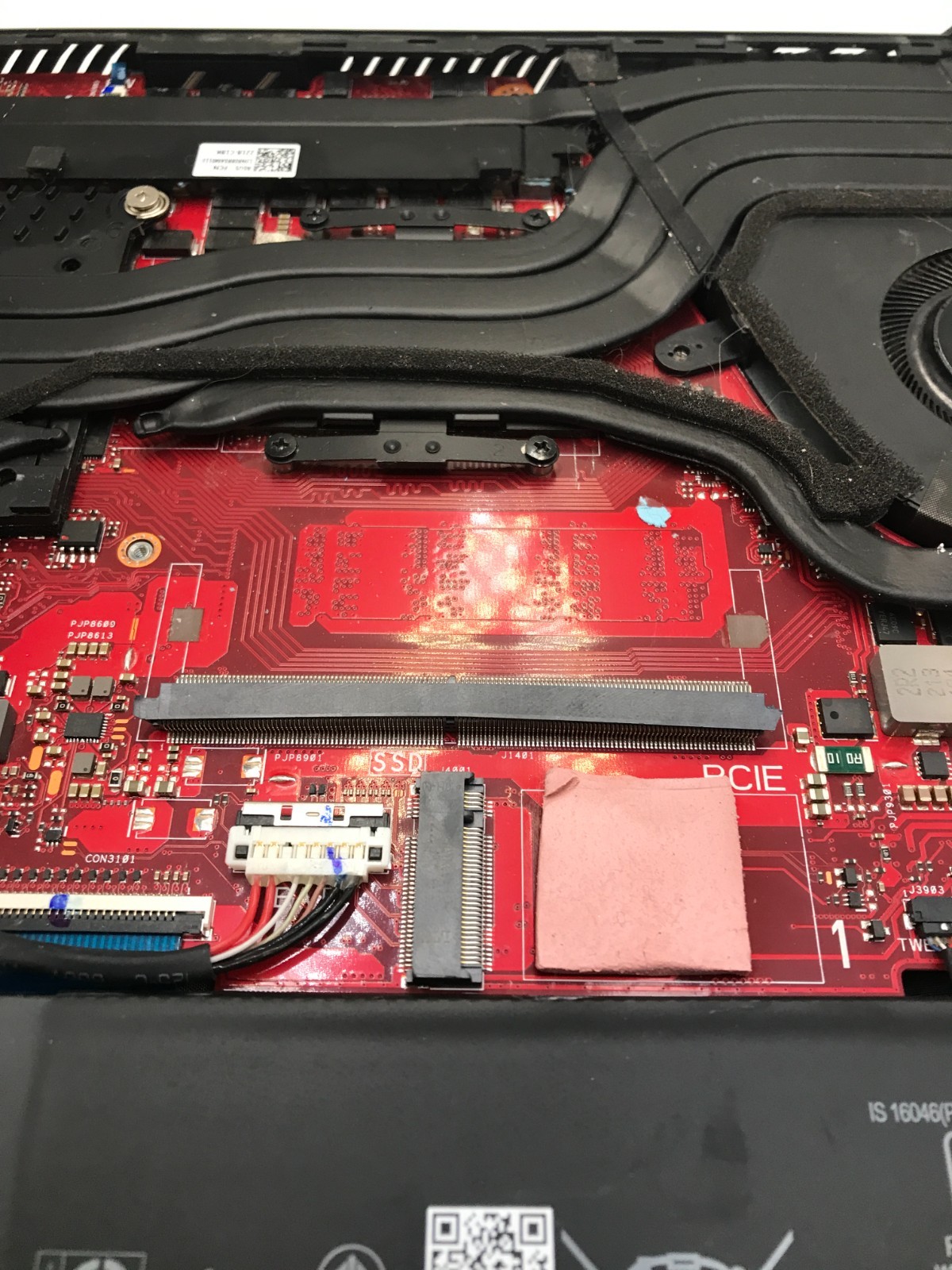 ROG Zephyrus M16 (2022) GU603ZM Intel Core i7 12th Gen NO RAM RTX 3060 For Parts