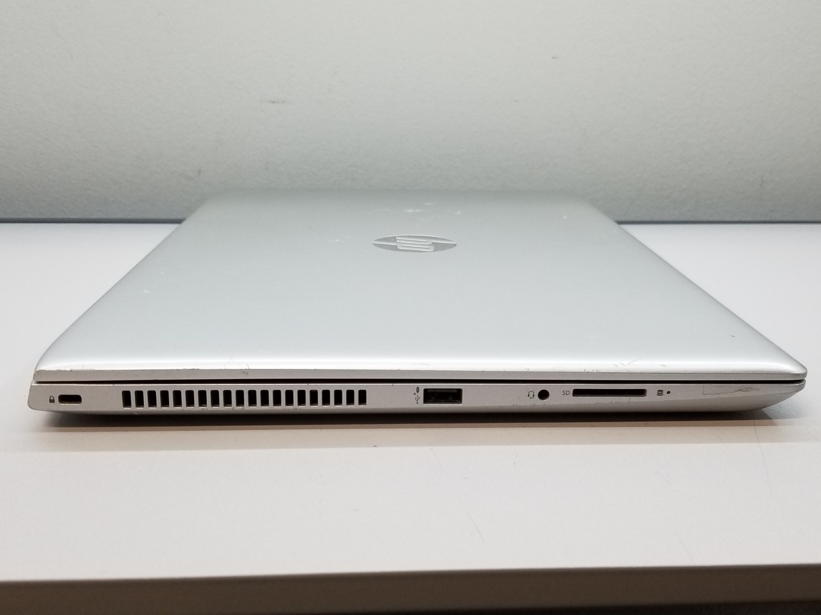 HP ProBook 450 G5 15.6″ FHD i5-8250U 1.6GHz 8GB RAM 256GB NVMe Win 11 Pro WiFi