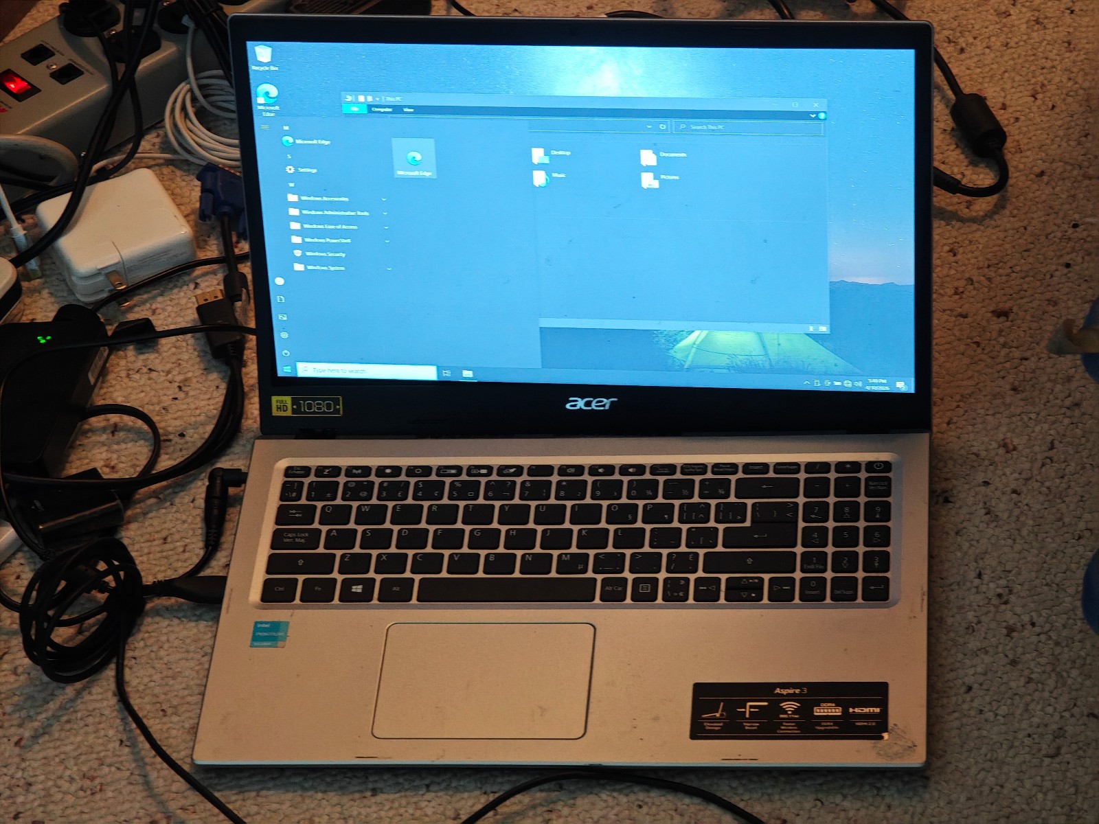 ACER ASPIRE 3 N20C5 – 256GB SSD, 8GB RAM, Intel Pentium Silver N6000 – DAMAGE