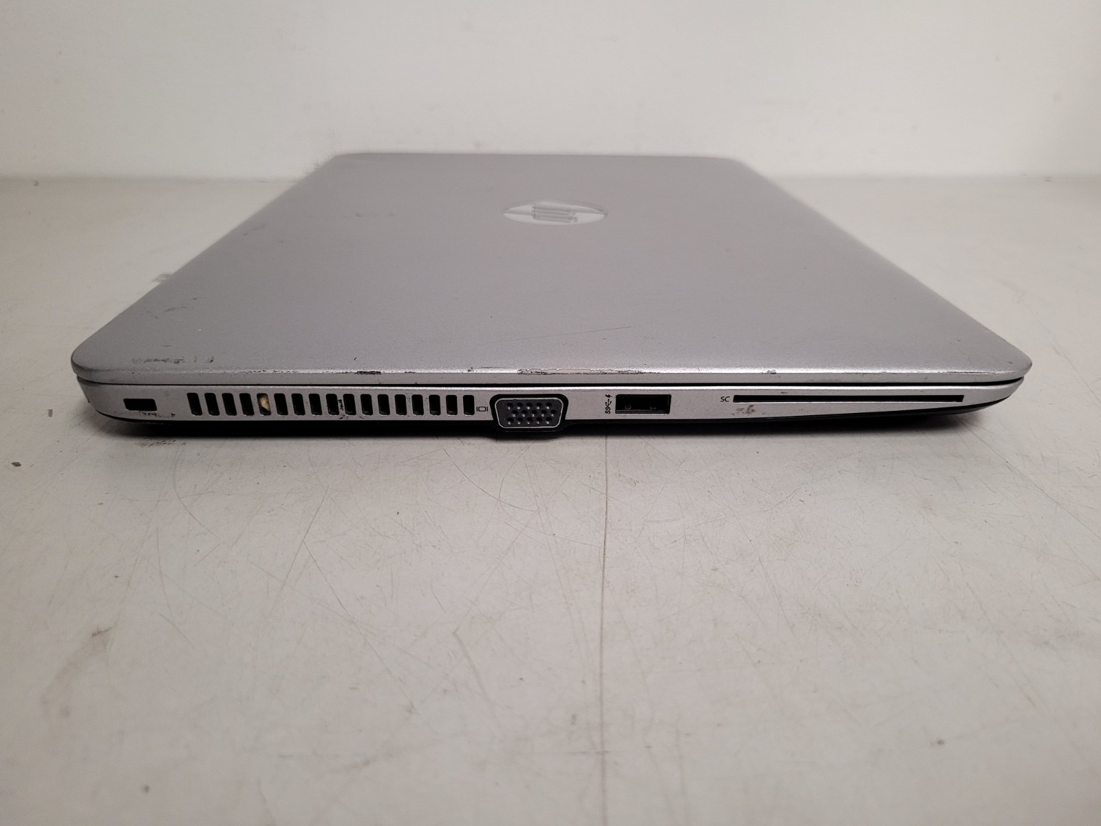 Hp elitebook 745 G3 14″ amd A10-8700b 16gb ram 256gb ssd charger READ 5CG70231B4