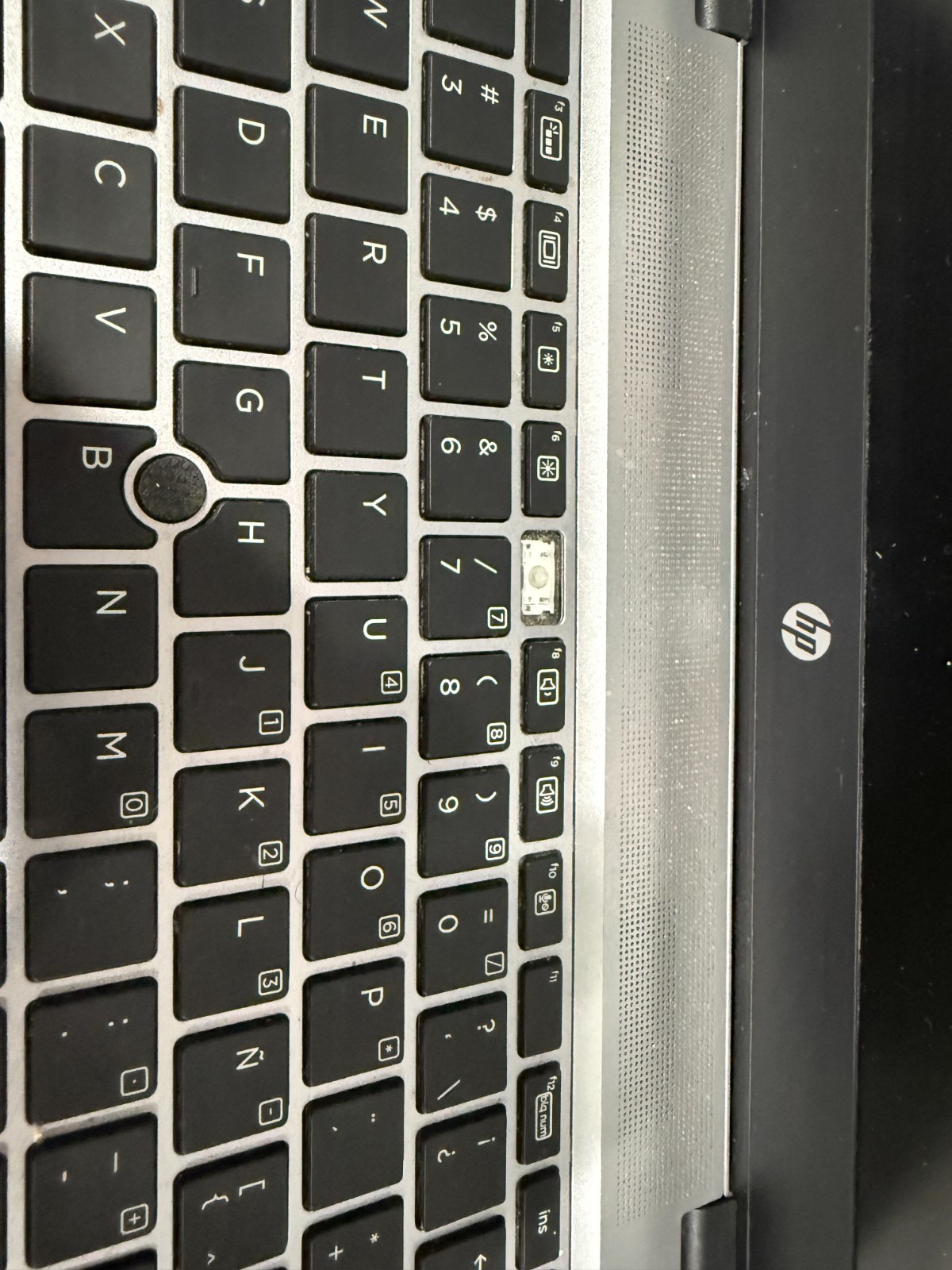 HP EliteBook 745 G3 AMD Pro A10-8700B R6 8GB RAM NO SSD NO BATT