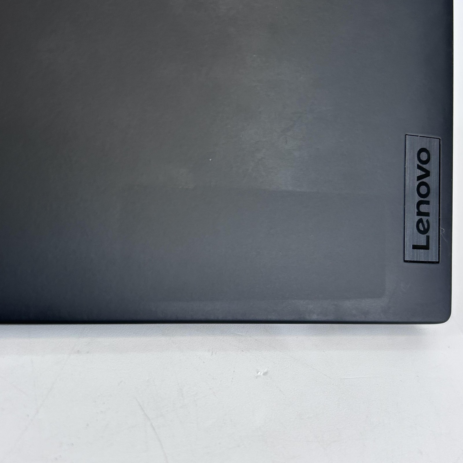 Lenovo ThinkPad X1 Carbon Gen 9 14 FHD+ 2.4GHz i5-1135G7 16GB 256GB BAD BATTERY