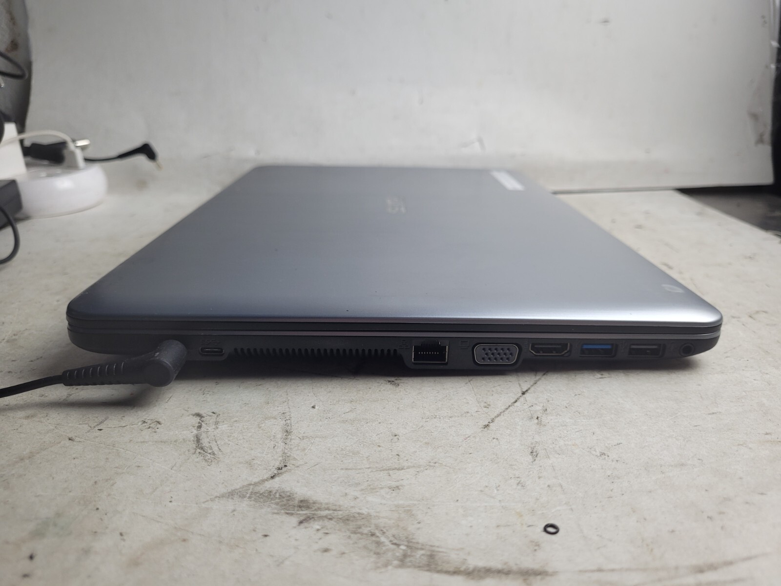 Asus X540S w/Pentium N3700, 4GB RAM, 500GB HDD, 15.6″ Laptop for Parts #1927