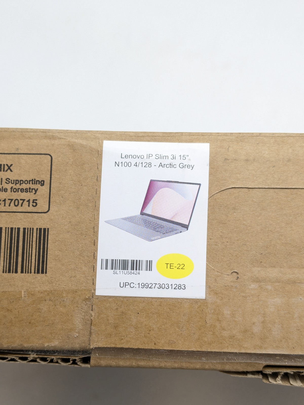 Lenovo IdeaPad Slim 3 15IAN8 15.6″ Intel N100 4GB DDR5 128GB UFS Windows 11 Home