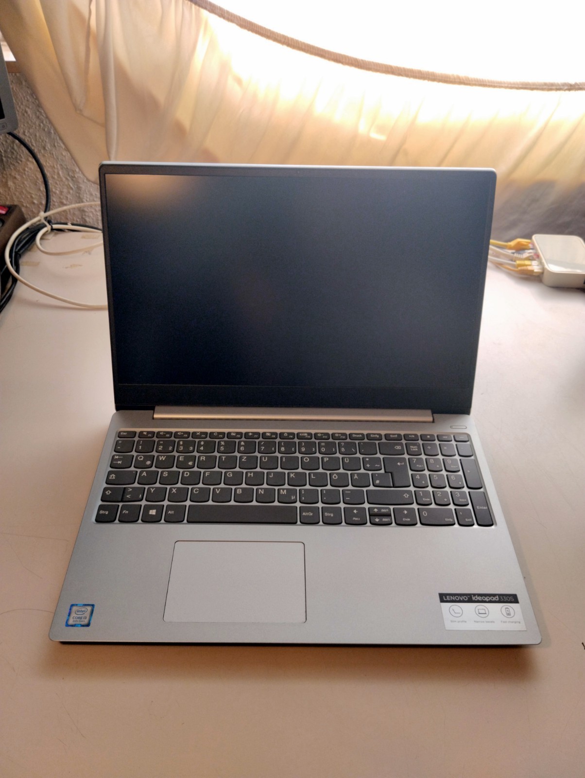 Lenovo ideapad 330S – Intel I3 2(4)x2.20GHz – 8GB RAM DDR4 – 500GB SSD