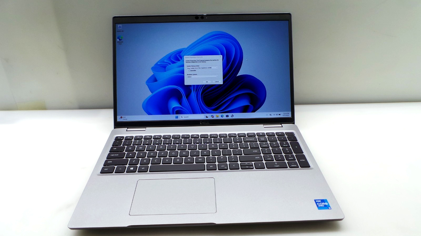 Dell Latitude 3560 15.6″ | i5-1145G7 2.60GHz | 16GB RAM 256GB NVMe | WIN 11 PRO