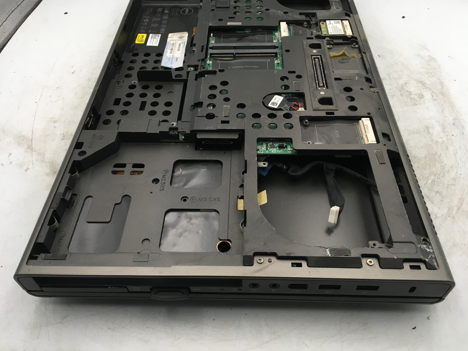 DELL PRECISION M6600 – FOR PARTS/MISSING PARTS – INTEL I5 2ND GEN – NO RAM – BB!