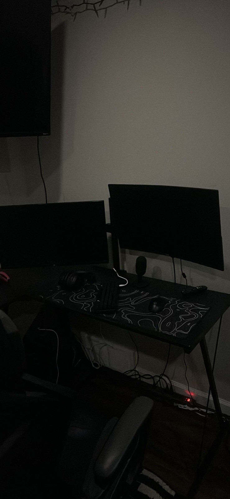 4060 Pc Great Condition 32gb Of Ram Intel Core I5 2 monitors 240 hz and 144 hz